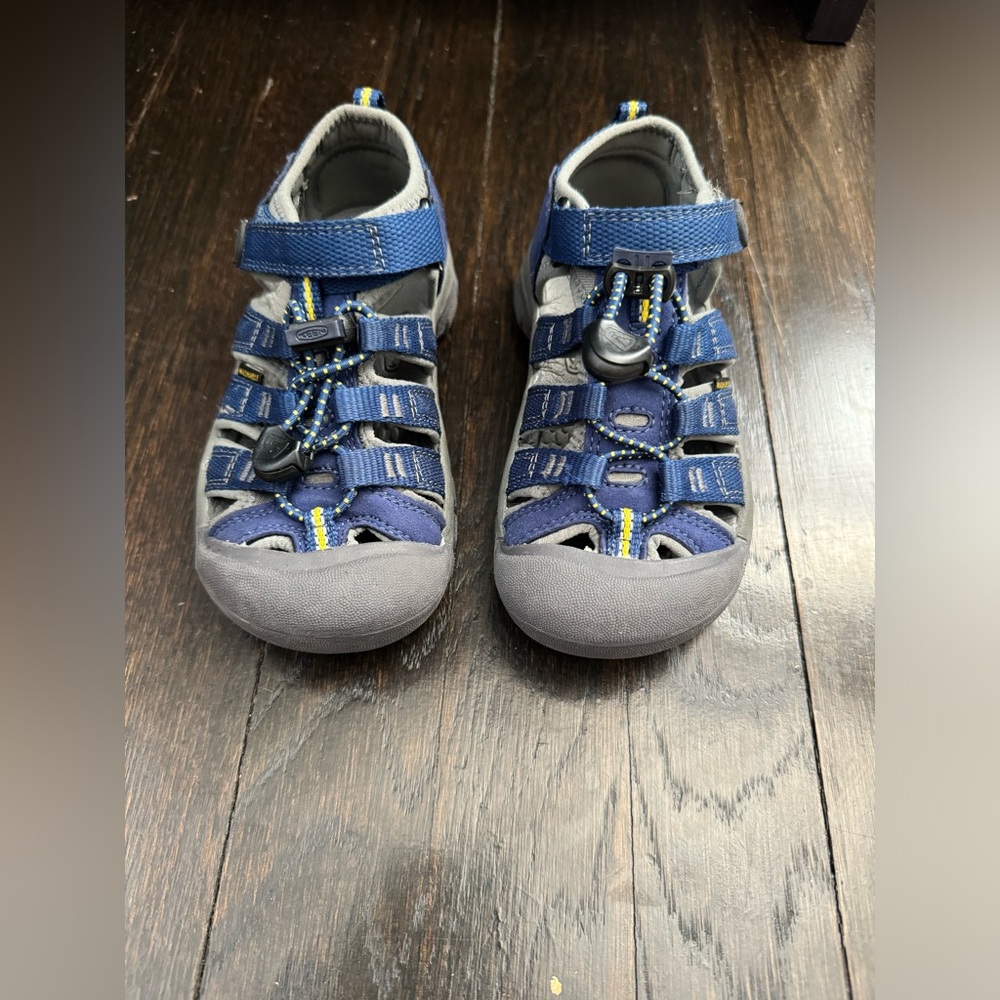KEEN Unisex-Child Newport H2 Closed Toe Water Sandals Blue 11